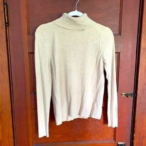 A new day turtleneck sweater cream size Large